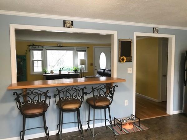 6 Plainfield Road Pepperell, MA 01463 - Photo 5 of 19