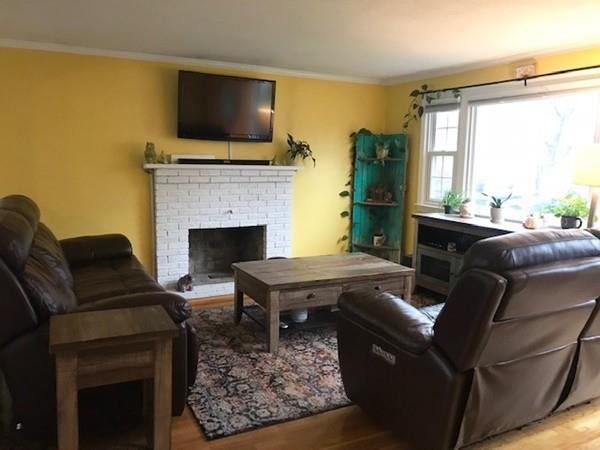 6 Plainfield Road Pepperell, MA 01463 - Photo 6 of 19