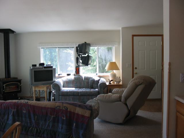 28412 Thunderhill Road Chattaroy, WA 99003 - Photo 3 of 9 Gallery Image 3