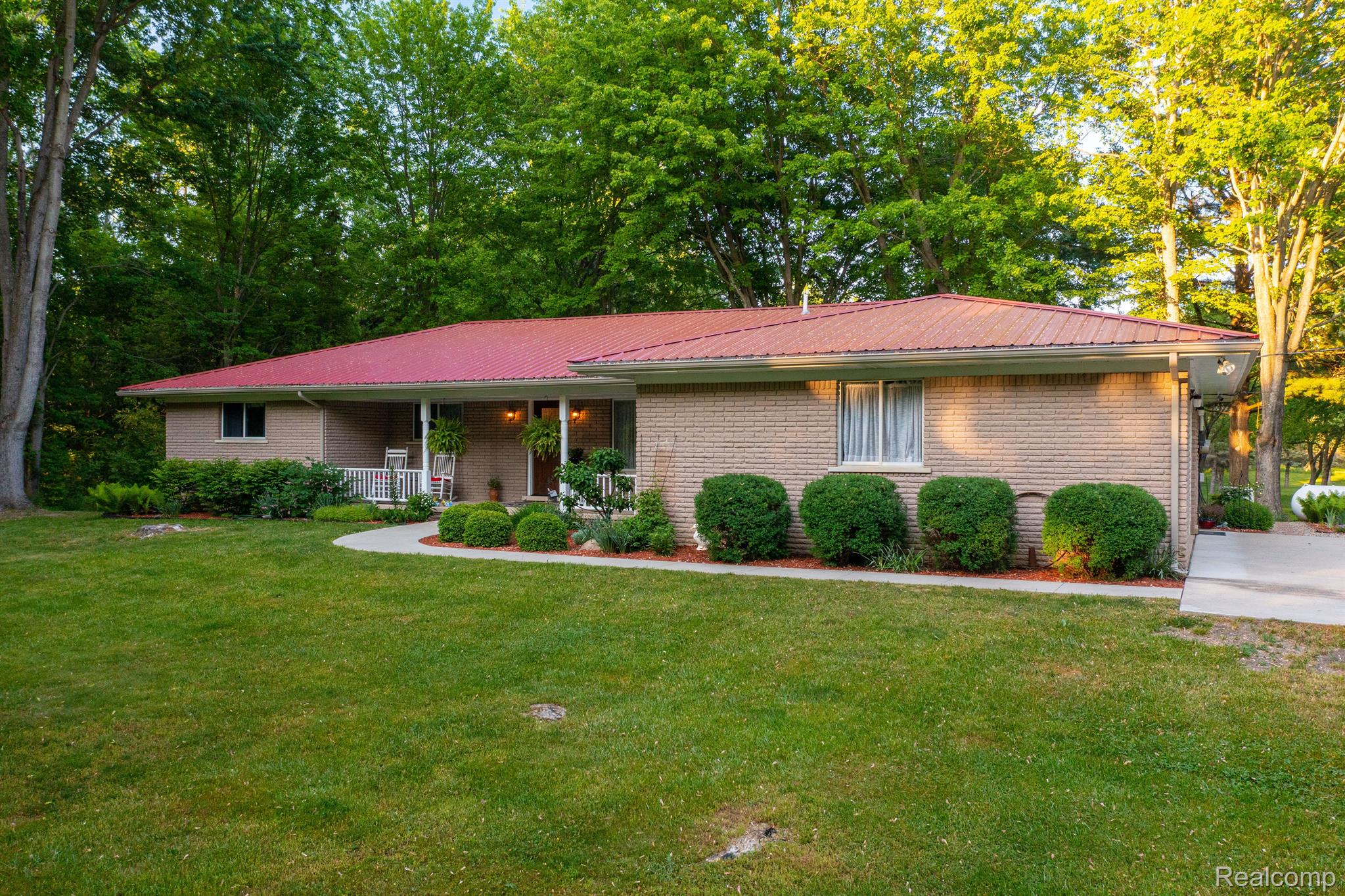 4317 South Lake George Road Dryden, MI 48428 - Photo 2 of 55 Gallery Image 2