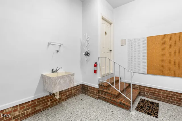 $1,125,000 | 101 Abbotsford Court, Durham, NC 27712