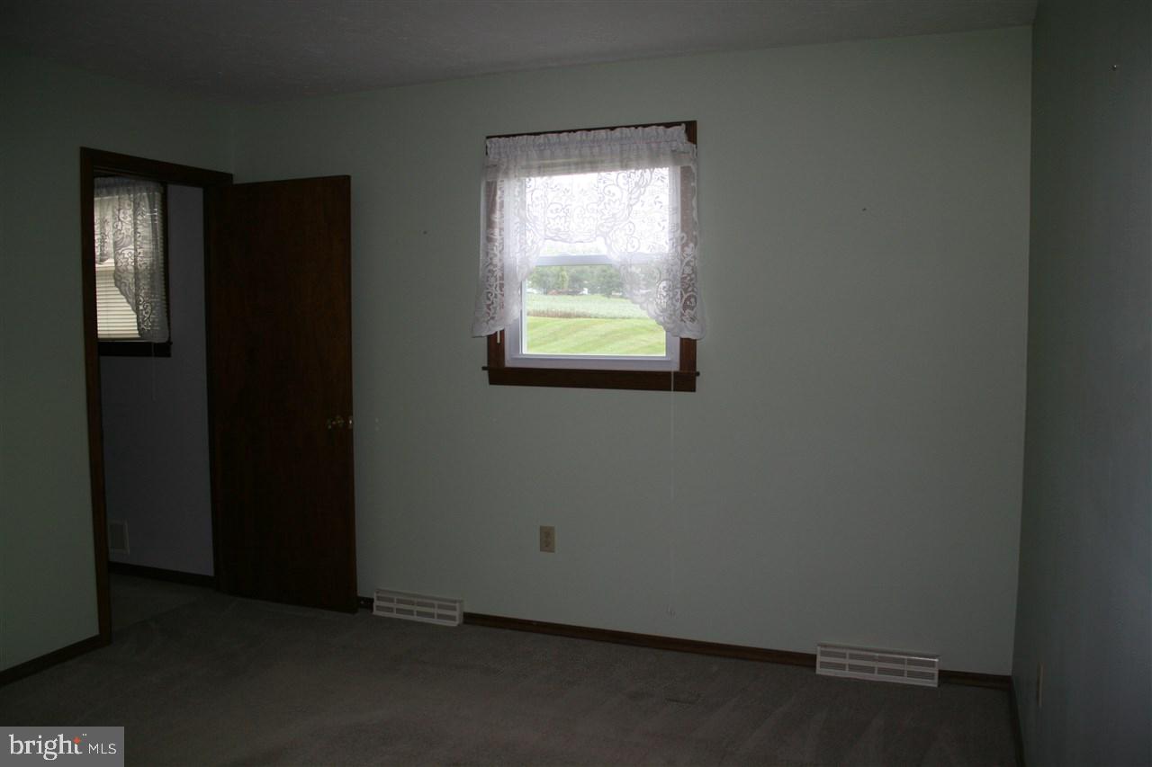 1729 Winters Road Windsor, PA 17366 - Photo 15 of 28