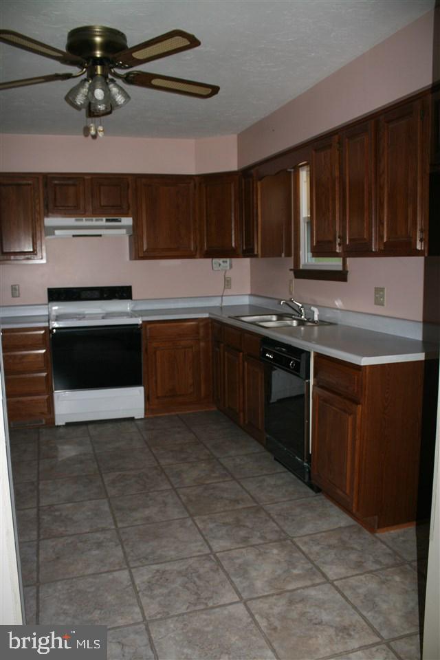 1729 Winters Road Windsor, PA 17366 - Photo 19 of 28
