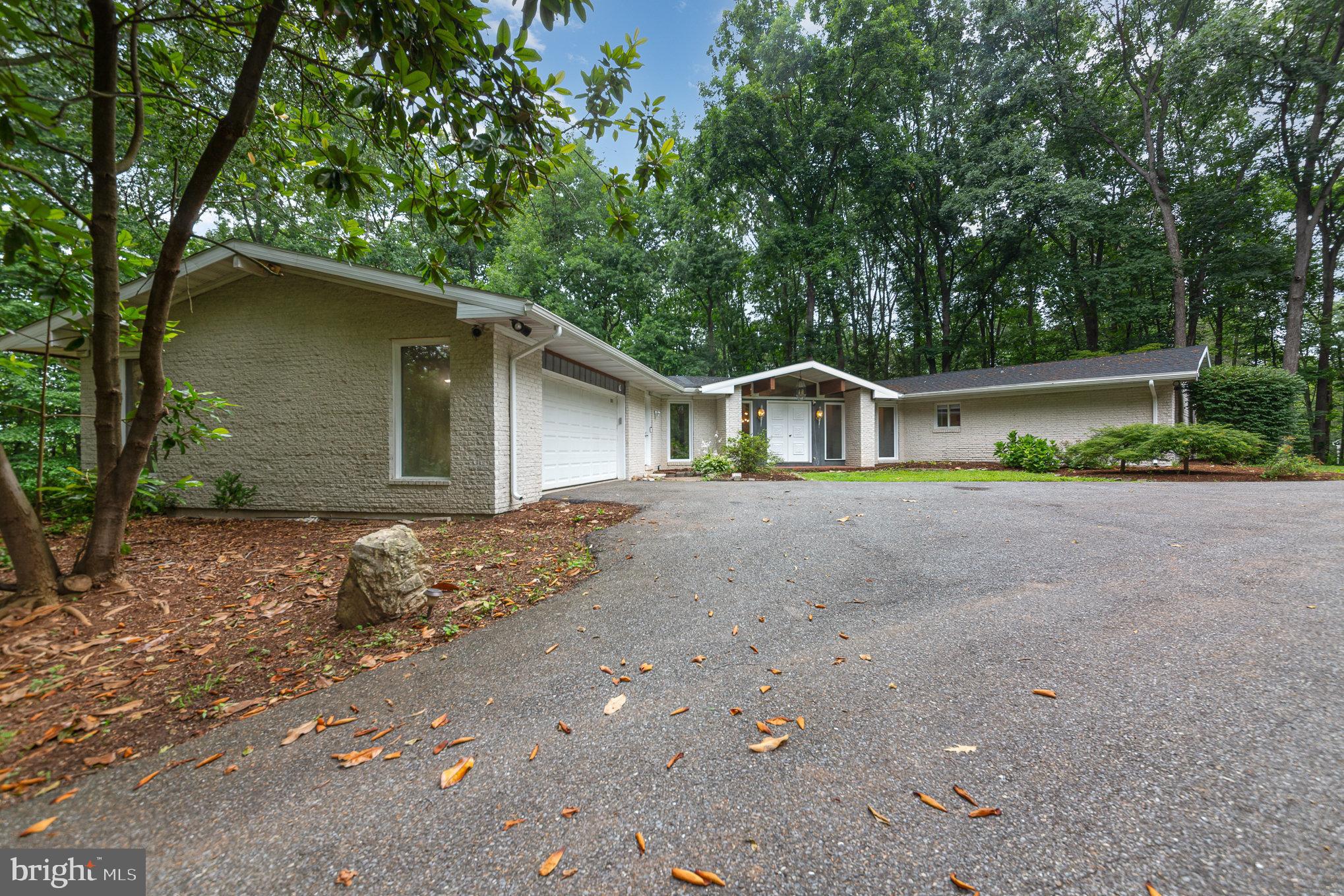 2837 Conowingo Road Bel Air, MD 21015 - Photo 4 of 37 22 X 22 garage