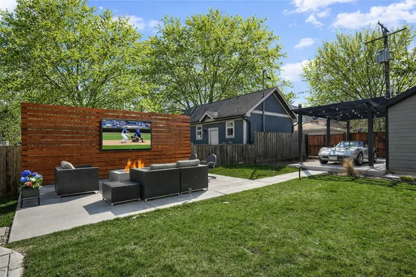 $1,950,000 | 3846 North Kedvale Avenue, Chicago, IL 60641