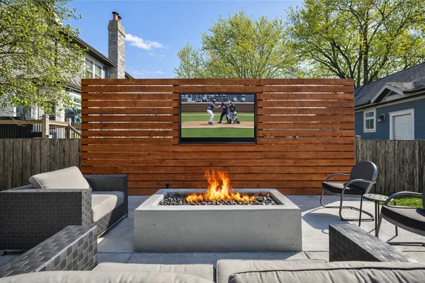 $1,950,000 | 3846 North Kedvale Avenue, Chicago, IL 60641