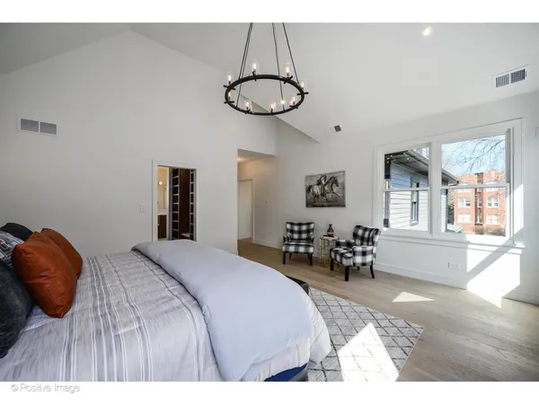 $1,950,000 | 3846 North Kedvale Avenue, Chicago, IL 60641