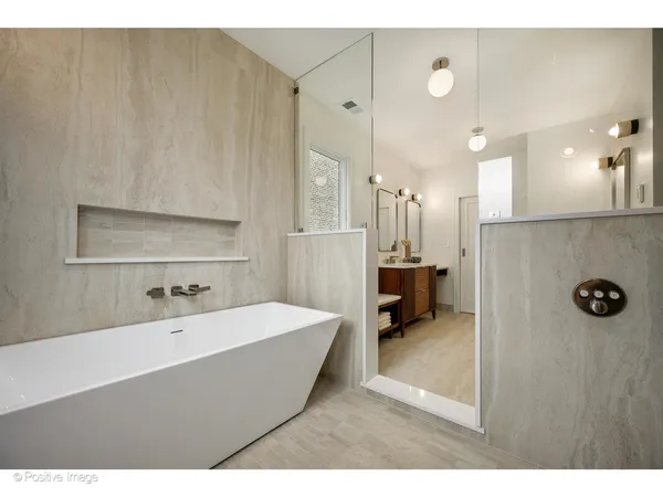 $1,950,000 | 3846 North Kedvale Avenue, Chicago, IL 60641
