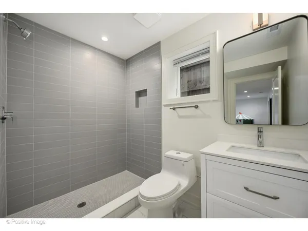 $1,950,000 | 3846 North Kedvale Avenue, Chicago, IL 60641