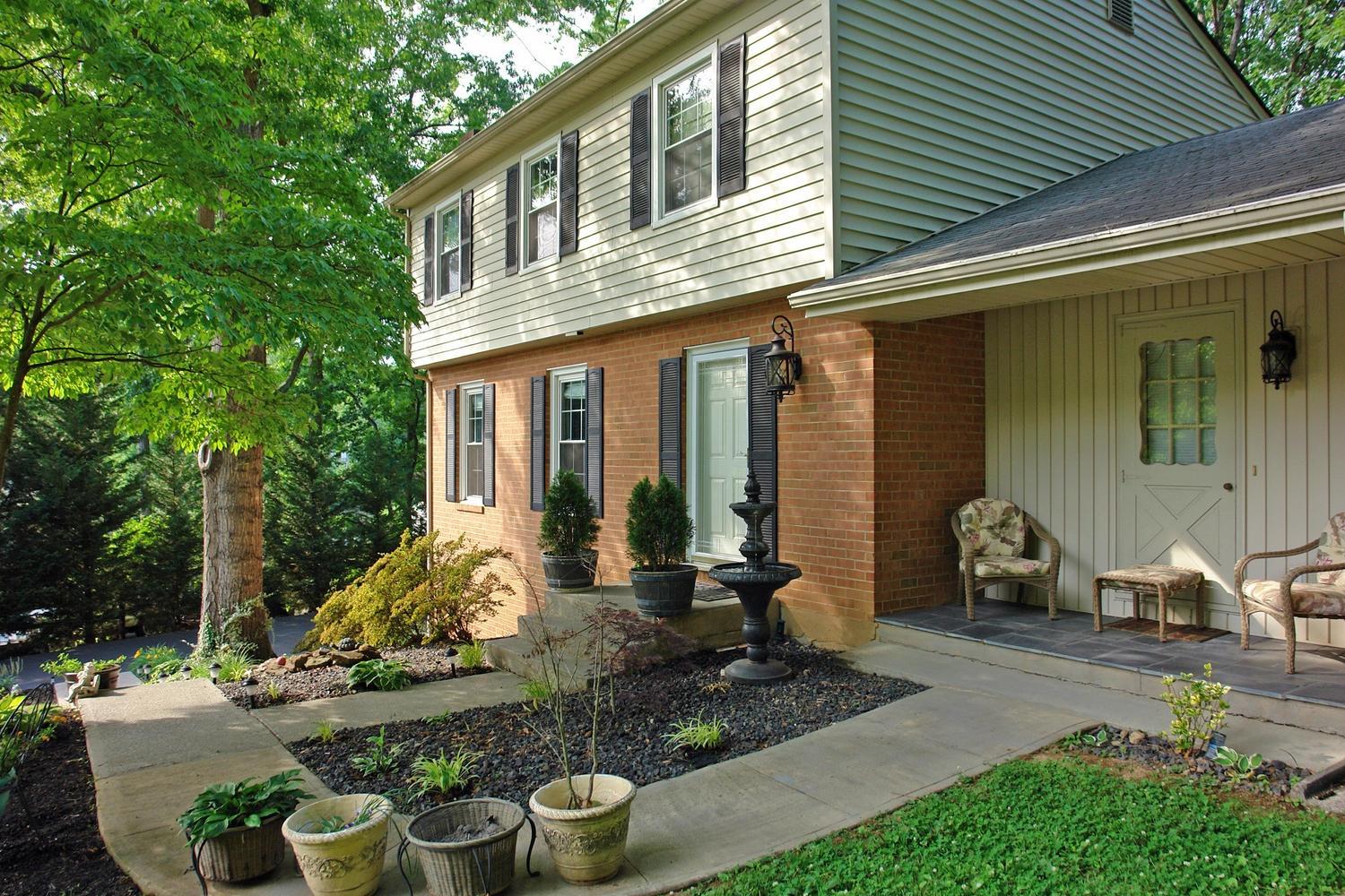 2969 Tree Swallow Road Roanoke, VA 24018 - Photo 3 of 31 a front view of a house with patio