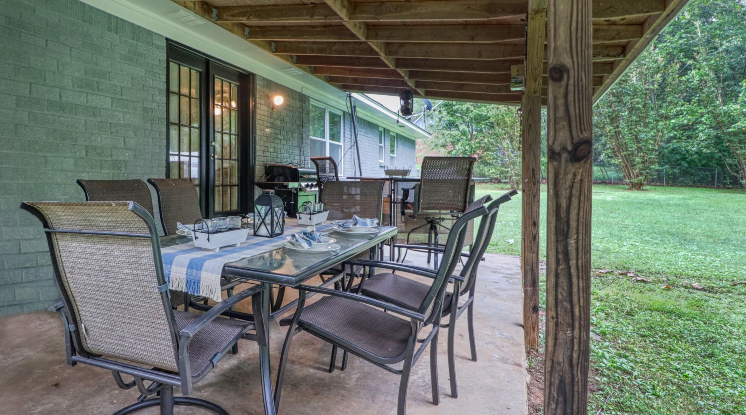 390 Lowery Road Medon, TN 38356 - Photo 22 of 24 a dining room with furniture and garden view