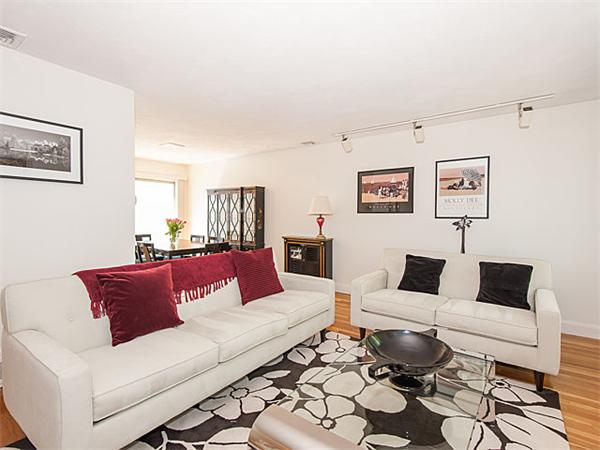 44 Rowena Road Newton, MA 02459 - Photo 3 of 21