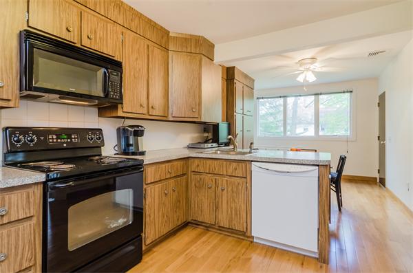 44 Rowena Road Newton, MA 02459 - Photo 5 of 21