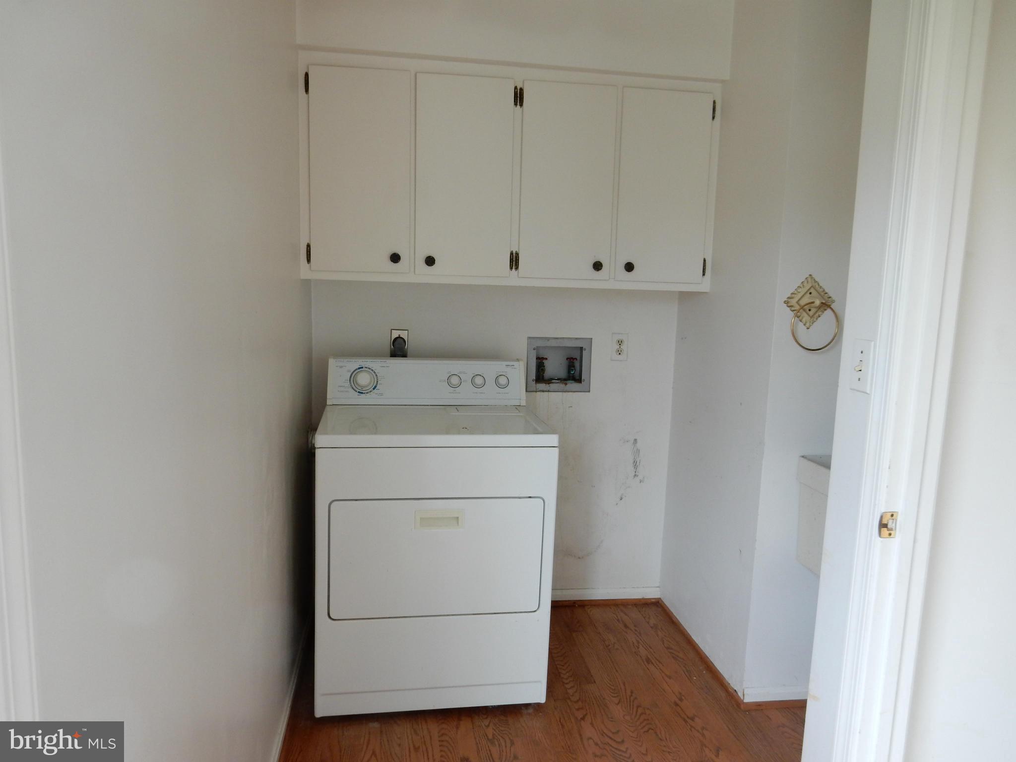 11311 Stuart Mill Road Oakton, VA 22124 - Photo 9 of 30 Separate Laundry Room