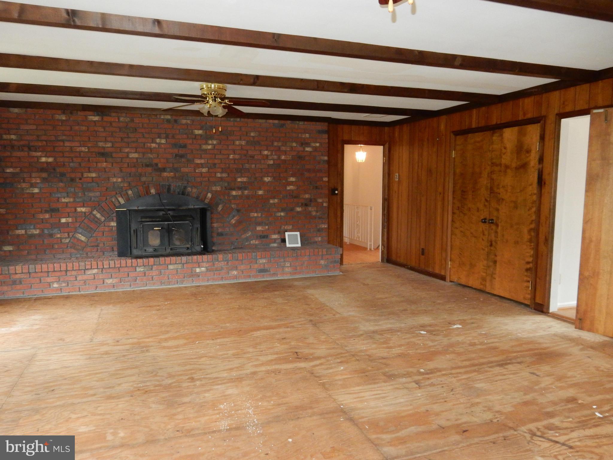 11311 Stuart Mill Road Oakton, VA 22124 - Photo 10 of 30 Family Room