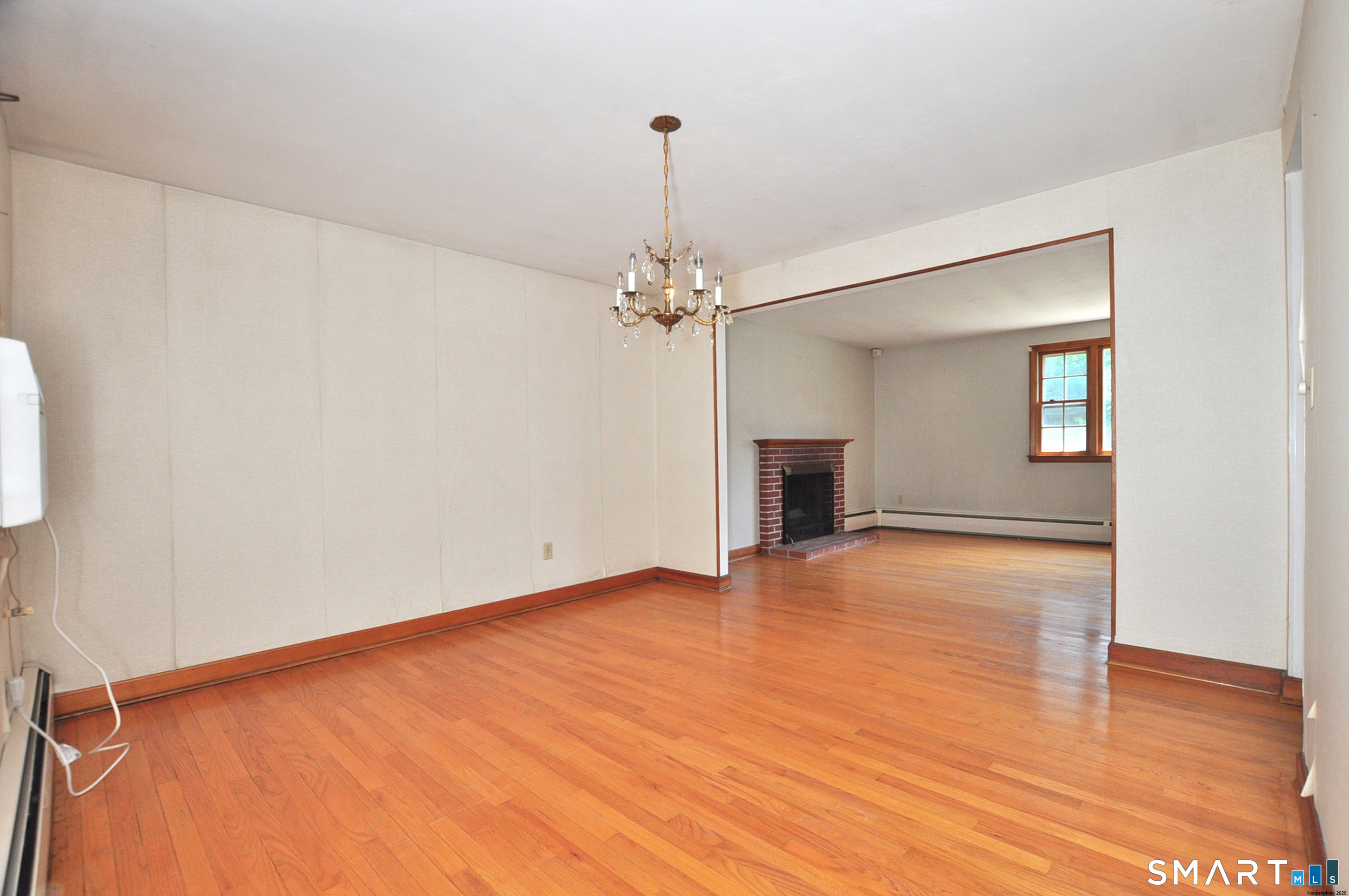 621 Kennedy Road Windsor, CT 06095 - Photo 10 of 28