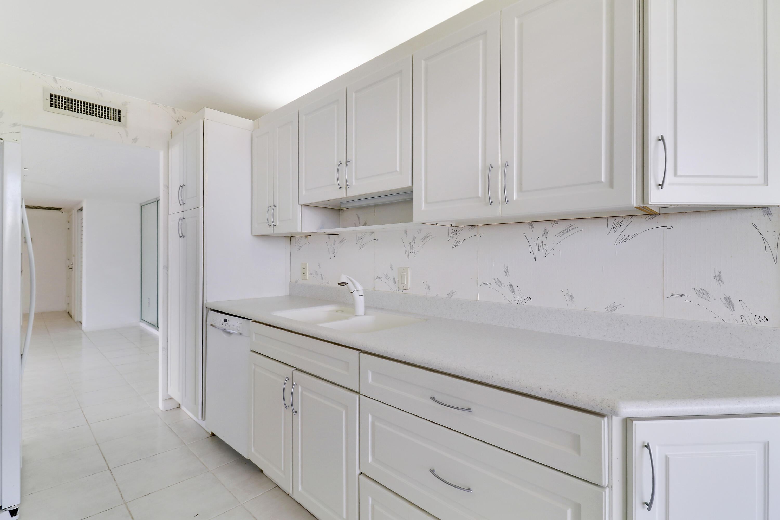 4200 North Ocean Drive, Unit 21005 Riviera Beach, FL 33404 - Photo 37 of 54 House1-24