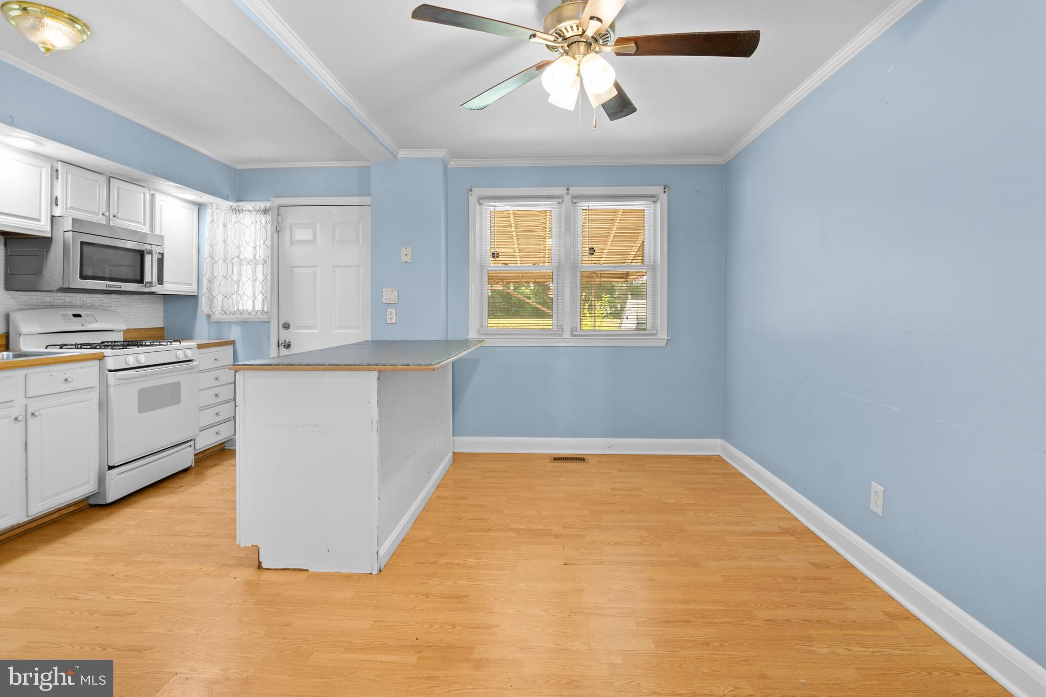 364 Leeanne Road Baltimore, MD 21221 - Photo 6 of 32