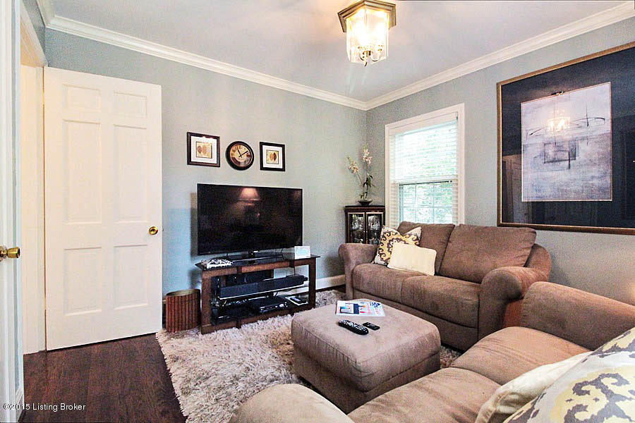 4603 Beaver Road Louisville, KY 40207 - Photo 14 of 29 11-IMG_8332-13