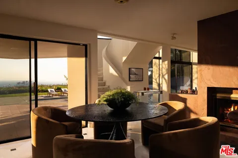 $7,450,000 | 24750 Vantage Point Terrace, Malibu, CA 90265