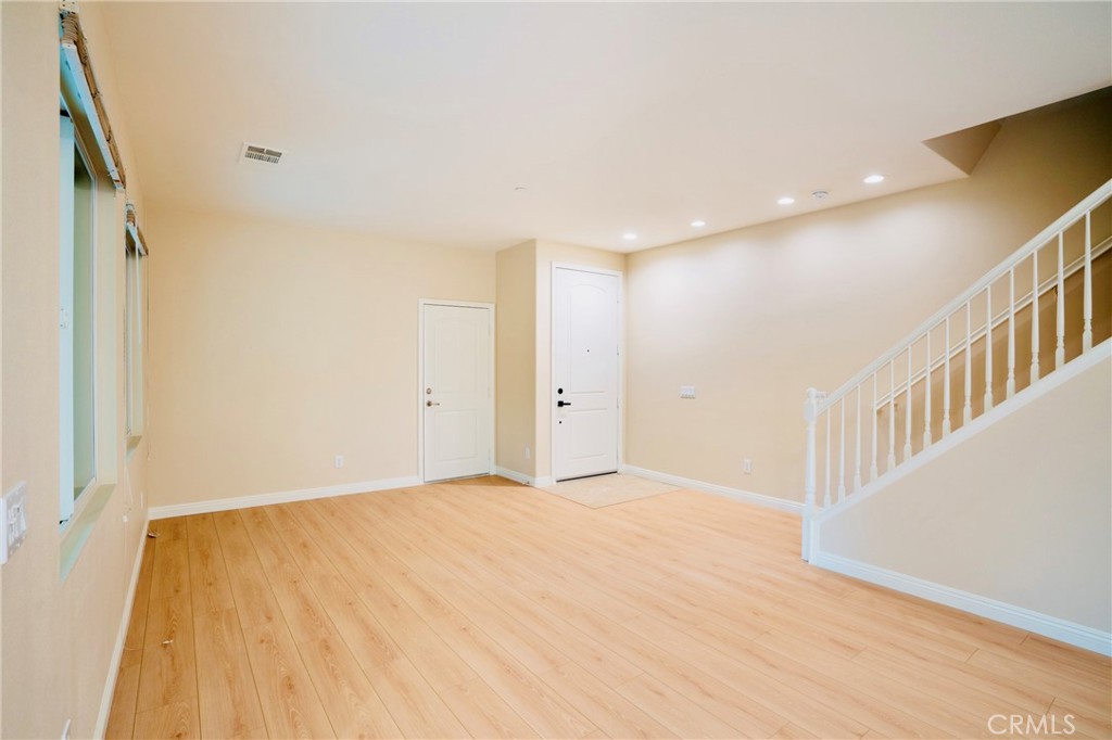 933 Madison Court Upland, CA 91784 - Photo 5 of 27