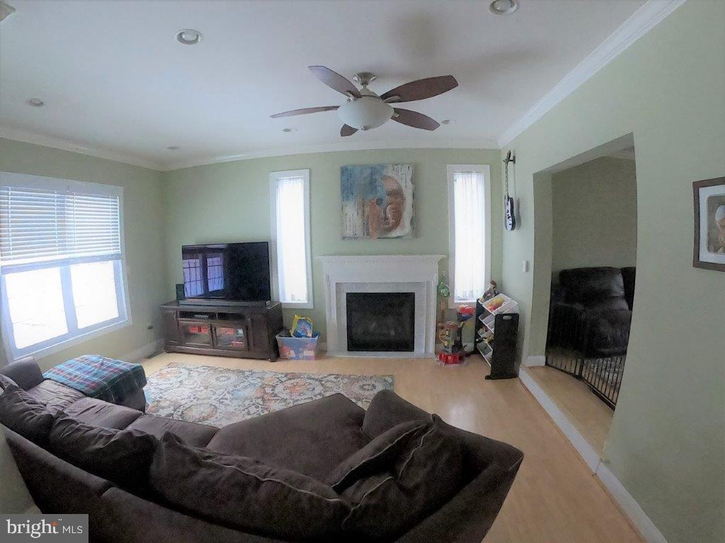 416 Continental Road Hatboro, PA 19040 - Photo 4 of 31 Gallery Image 4