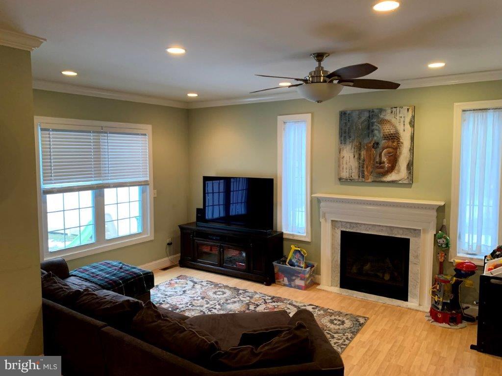416 Continental Road Hatboro, PA 19040 - Photo 6 of 31 Gallery Image 6