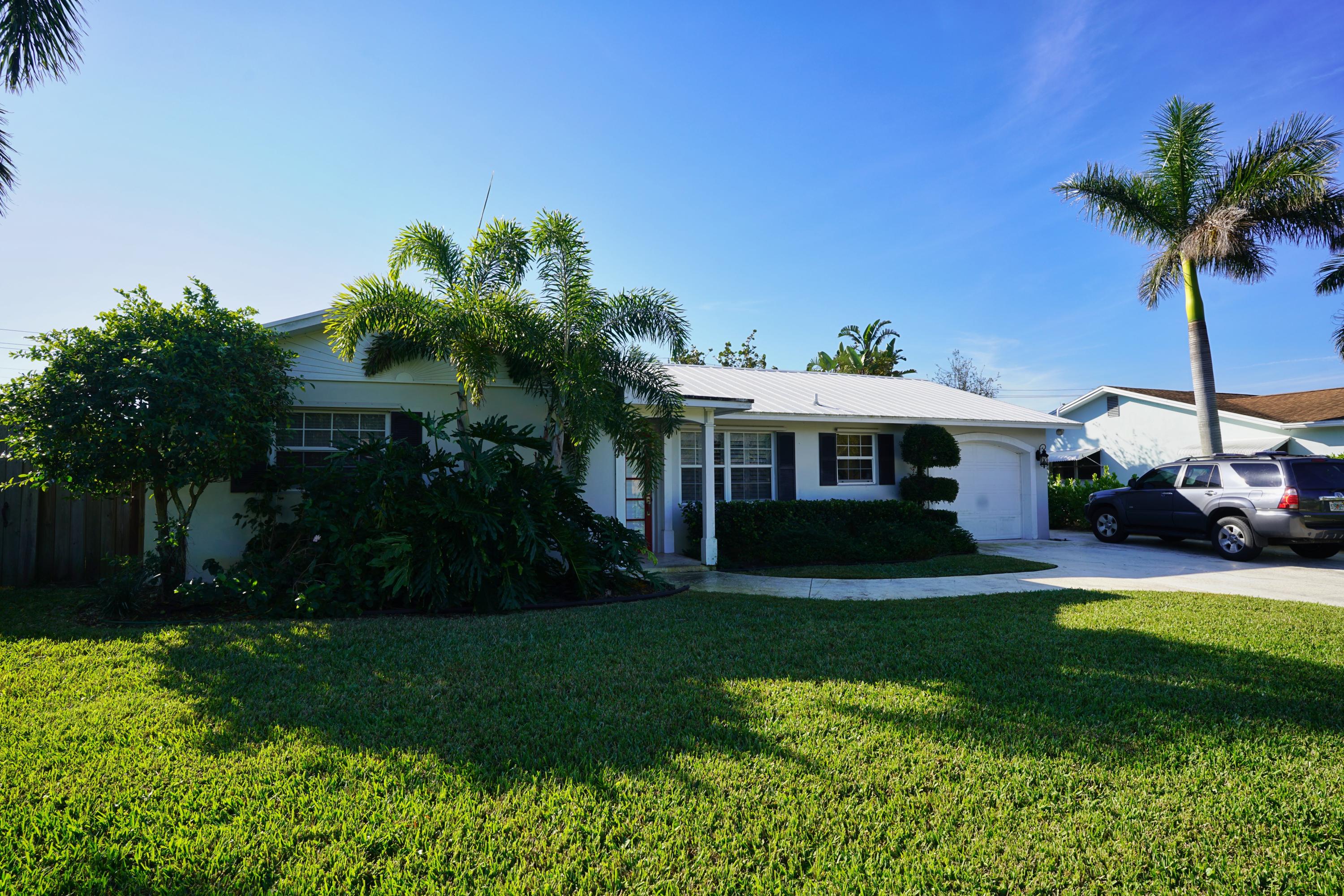 364 Franklin Road Tequesta, FL 33469 - Photo 1 of 1 Front of house