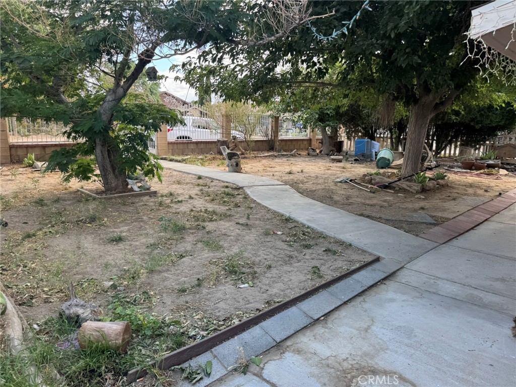 9249 East Ave R 10 Littlerock, CA 93543 - Photo 3 of 22