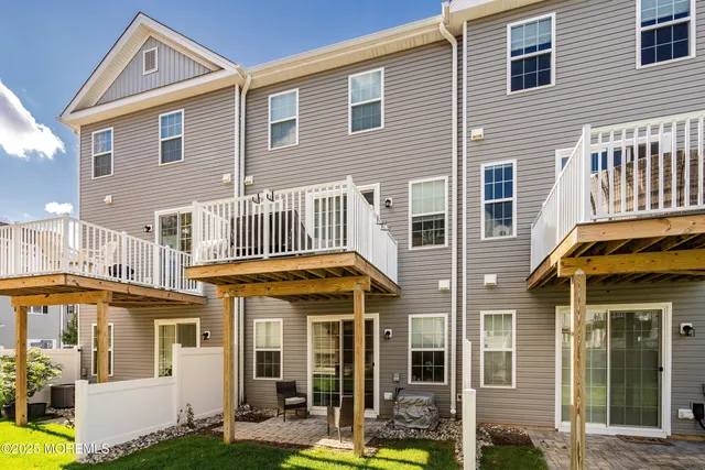 $725,000 | 1305 Arose Lane, Middletown, NJ 07748