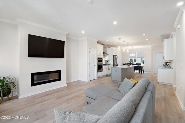 $725,000 | 1305 Arose Lane, Middletown, NJ 07748