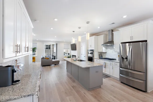 $725,000 | 1305 Arose Lane, Middletown, NJ 07748