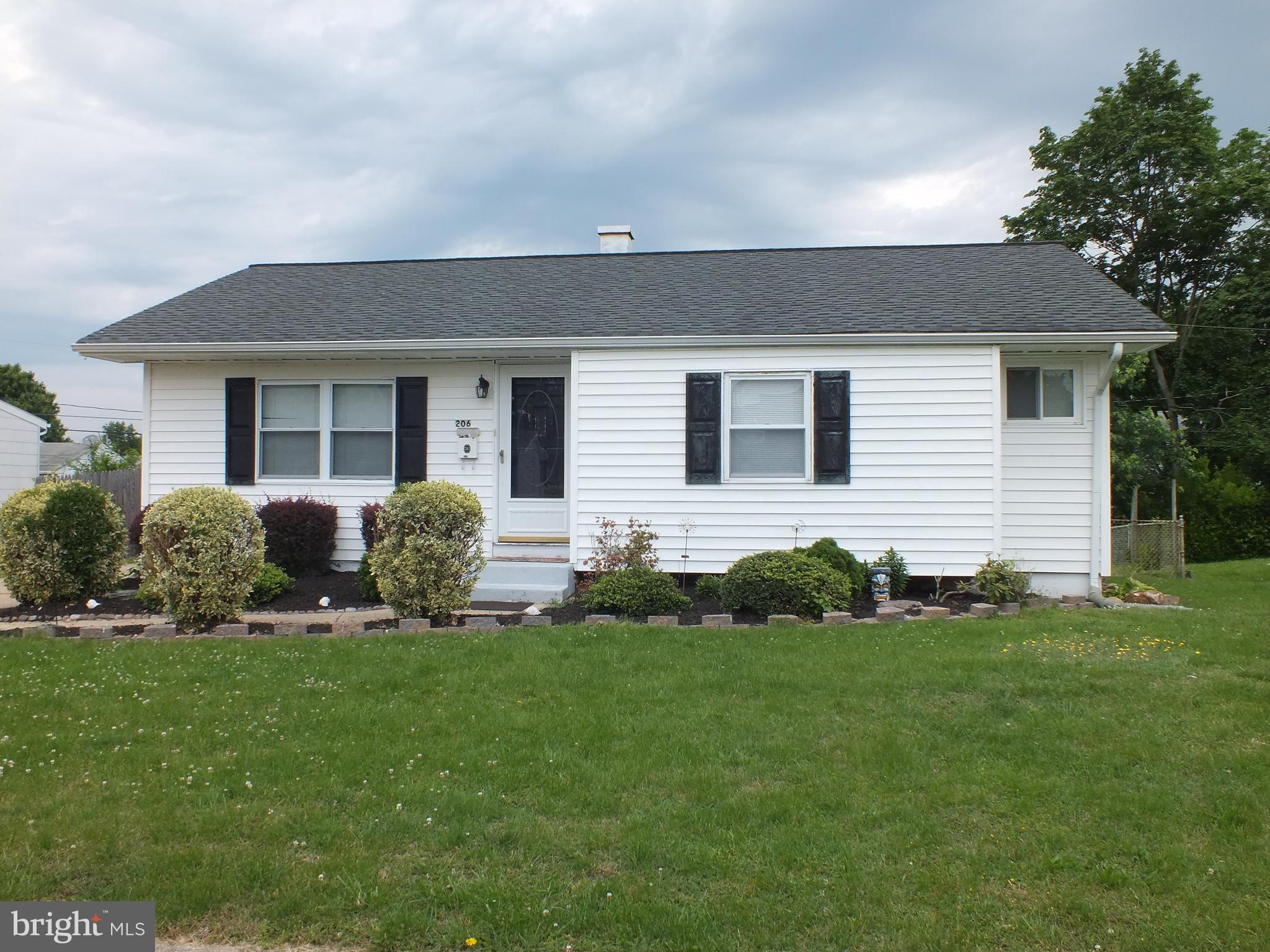206 Elderfield Road Newark, DE 19713 - Photo 1 of 28 Gallery Image 1