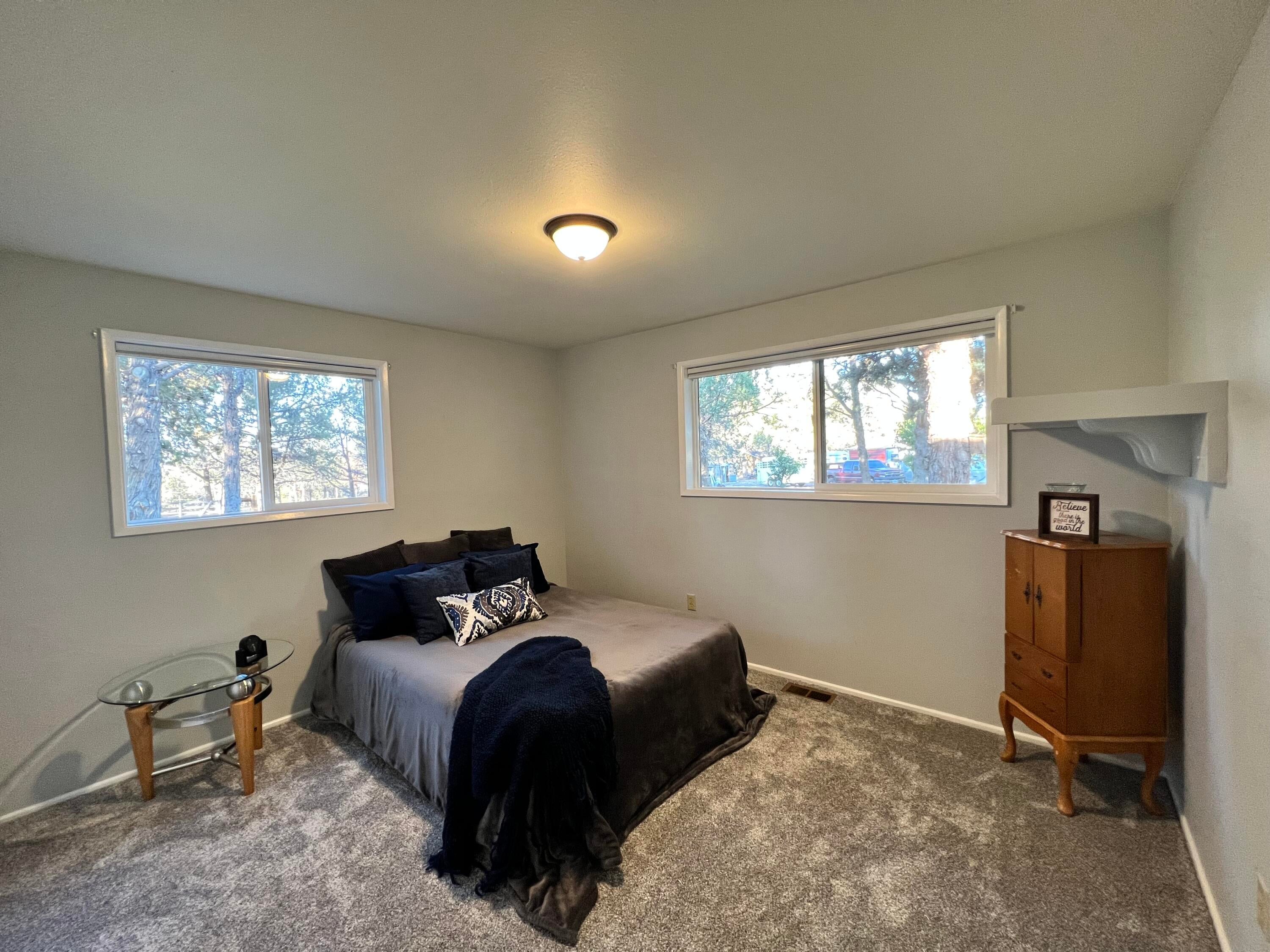 64570 Research Road Bend, OR 97703 - Photo 29 of 60 NEW carpet