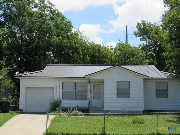 $1,000 | 1200 Jefferis Avenue, Killeen, TX 76543