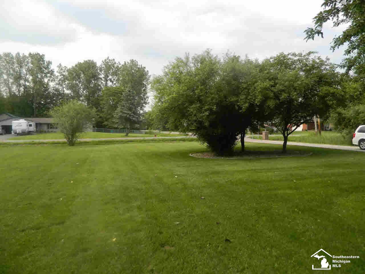 38005 Judd Road Belleville, MI 48111 - Photo 2 of 17 20440947-1.JPG