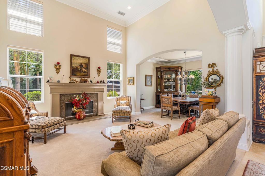 669 Noble Road Simi Valley, CA 93065 - Photo 9 of 71