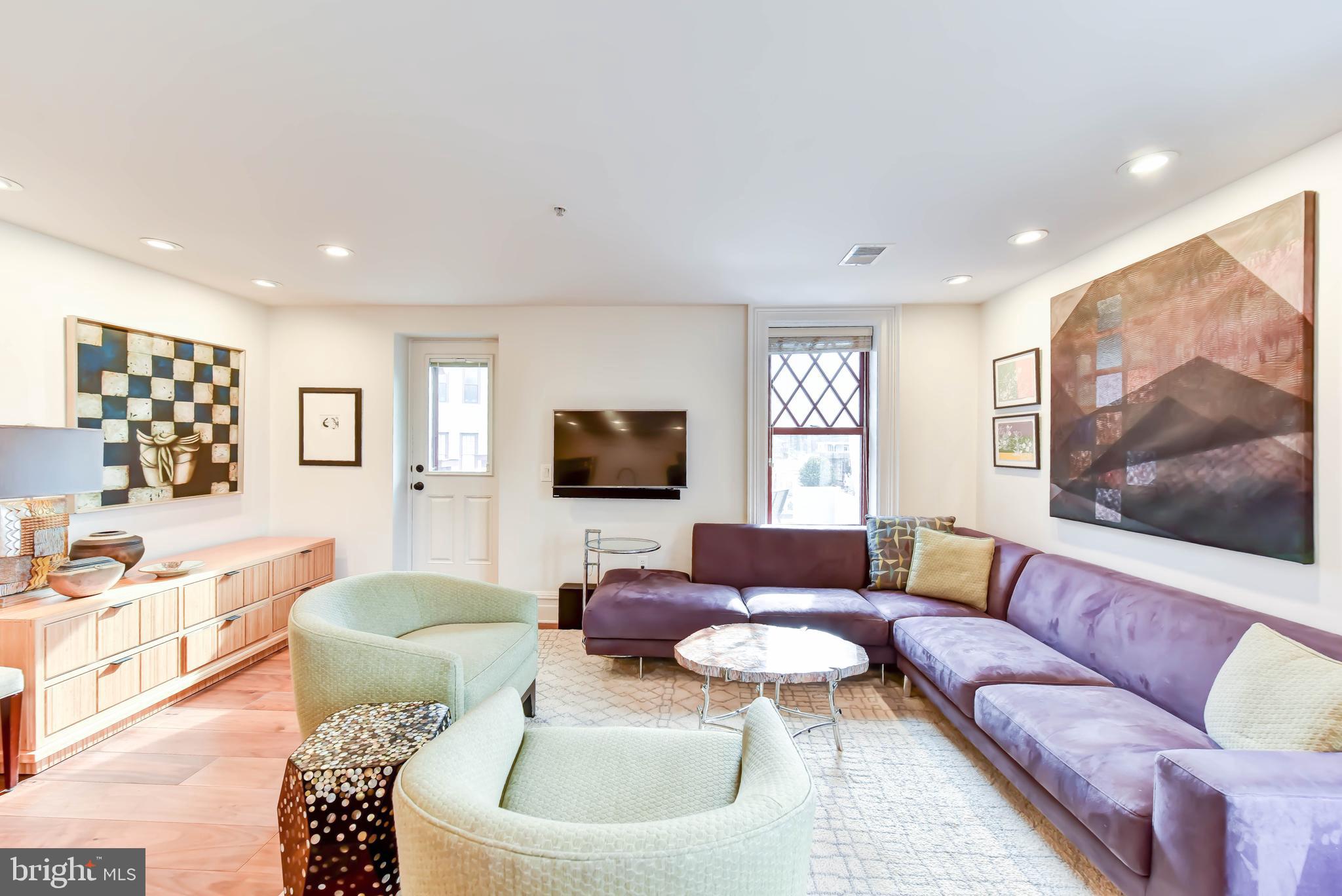 2829 Sacks Street, Unit SA506 Silver Spring, MD 20910 - Photo 11 of 37 Living Room