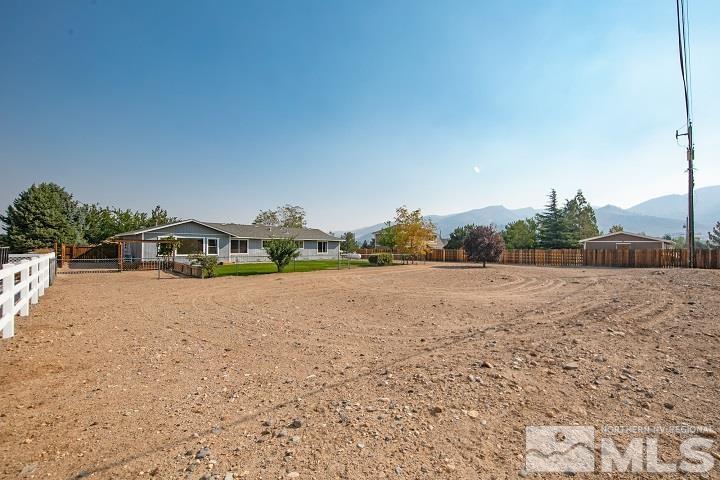 1090 Ron Way Reno, NV 89521 - Photo 6 of 27 Photo 6