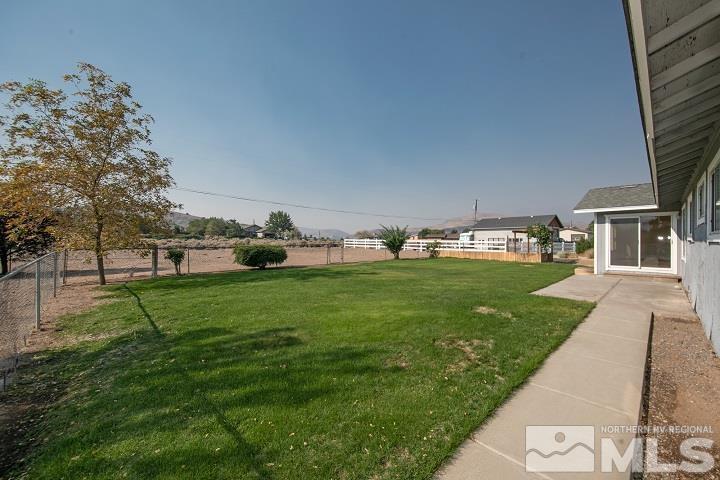 1090 Ron Way Reno, NV 89521 - Photo 9 of 27 Photo 9