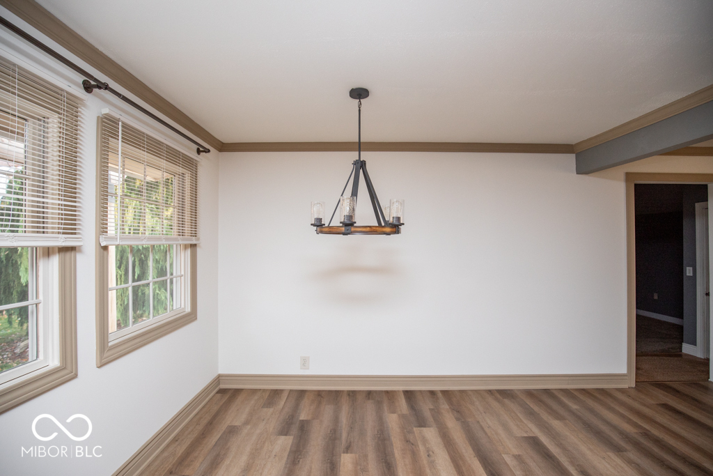 3015 Lucas Way Columbus, IN 47203 - Photo 12 of 54