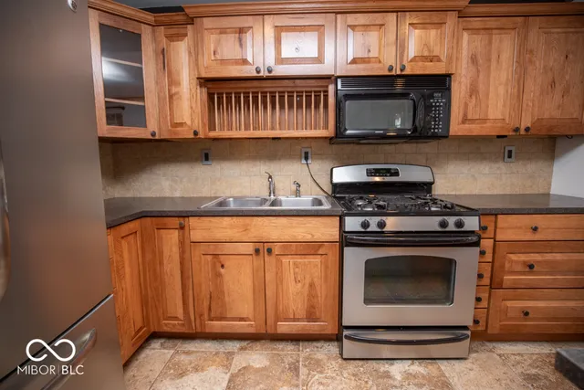 $229,000 | 3015 Lucas Way, Columbus, IN 47203