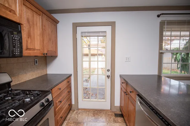 $229,000 | 3015 Lucas Way, Columbus, IN 47203