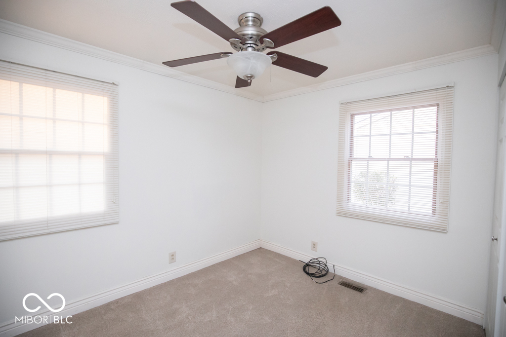 3015 Lucas Way Columbus, IN 47203 - Photo 33 of 54