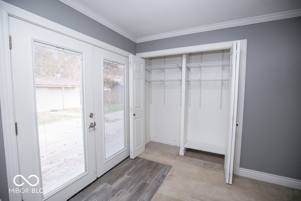 3015 Lucas Way Columbus, IN 47203 - Photo 39 of 54