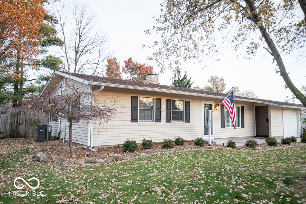 3015 Lucas Way Columbus, IN 47203 - Photo 4 of 54