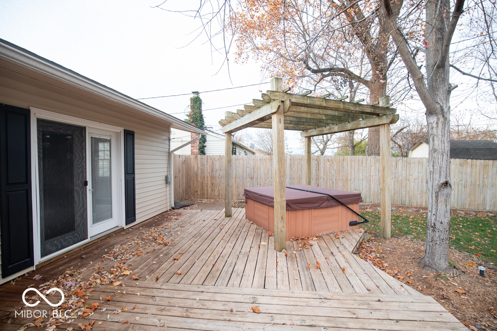 3015 Lucas Way Columbus, IN 47203 - Photo 45 of 54