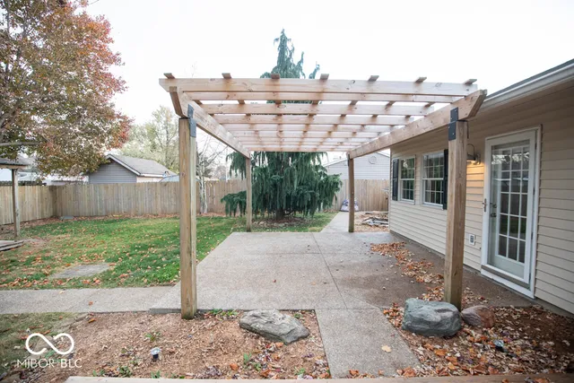 $229,000 | 3015 Lucas Way, Columbus, IN 47203