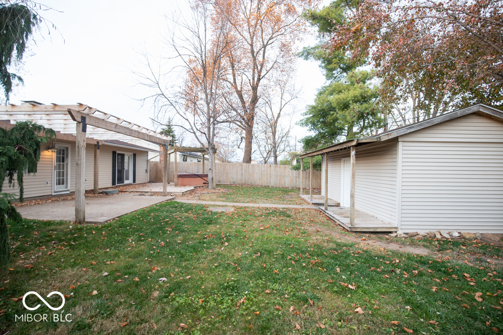 3015 Lucas Way Columbus, IN 47203 - Photo 50 of 54