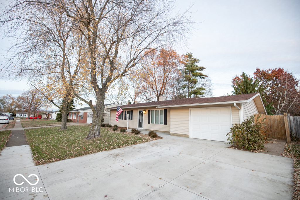 3015 Lucas Way Columbus, IN 47203 - Photo 7 of 54